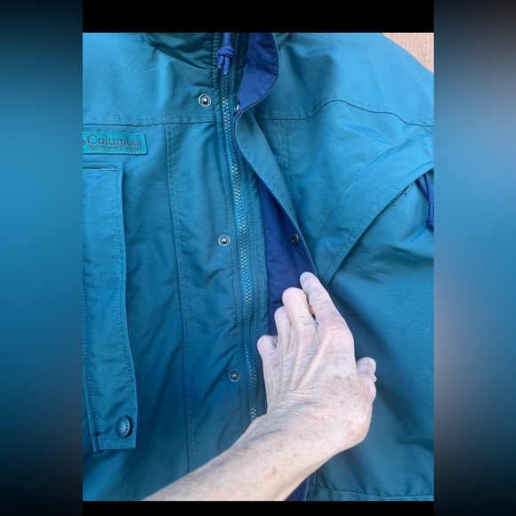 Columbia men’s vintage down jacket. EUC. Size Small - Picture 8 of 16